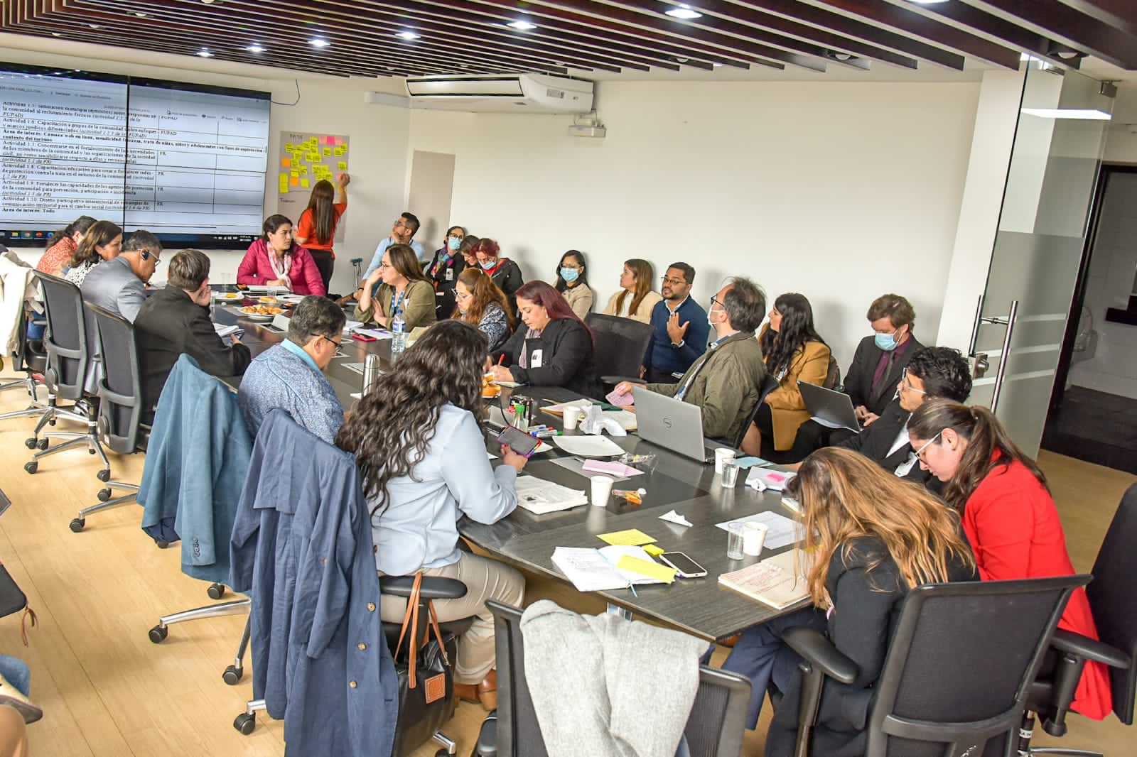 Erradicar la trata de niñas, niños y adolescentes: tarea de todos Erradicar la trata de niñas, niños y adolescentes: tarea de todos