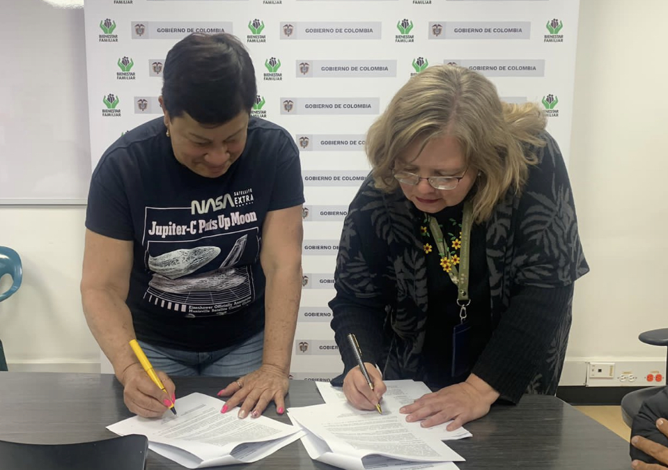 ICBF y madres comunitarias llegan a acuerdos y se levanta el paro nacional ICBF y madres comunitarias llegan a acuerdos y se levanta el paro nacional