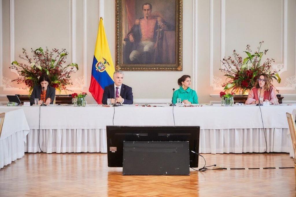 Directora ICBF presentó en Consejo de Política Social los avances para poner a la niñez en el centro Directora ICBF presentó en Consejo de Política Social los avances para poner a la niñez en el centro