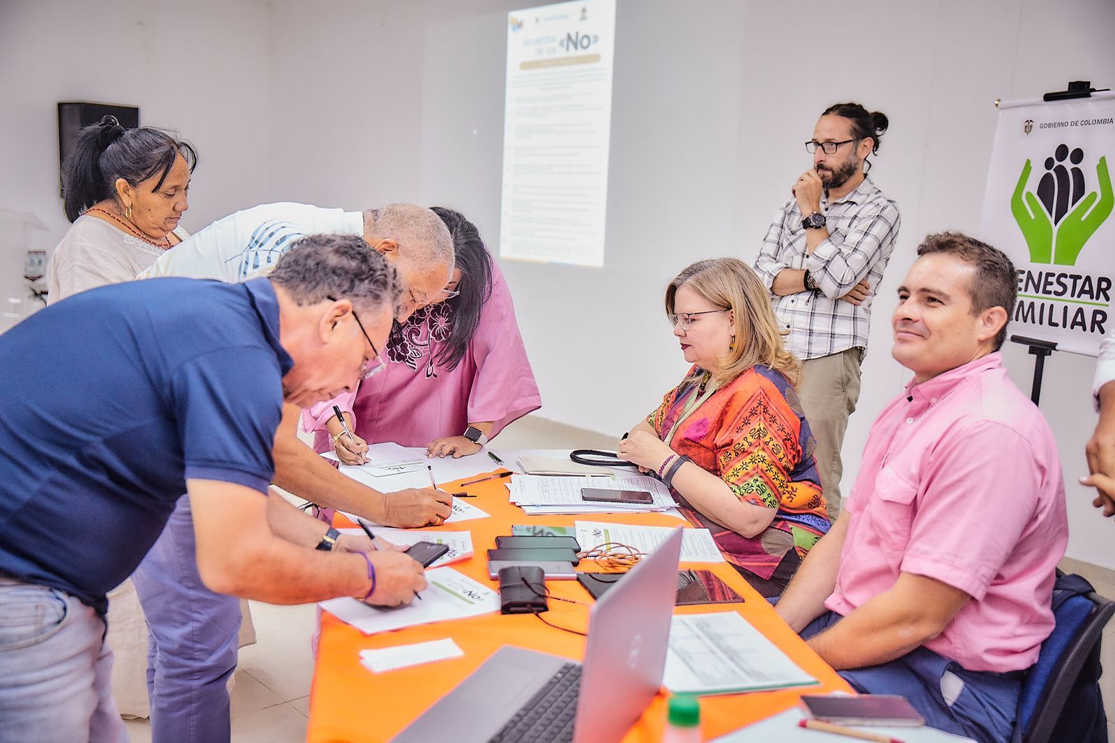 Los derechos de la niñez deben primar sobre cualquier otro interés: Directora General del ICBF