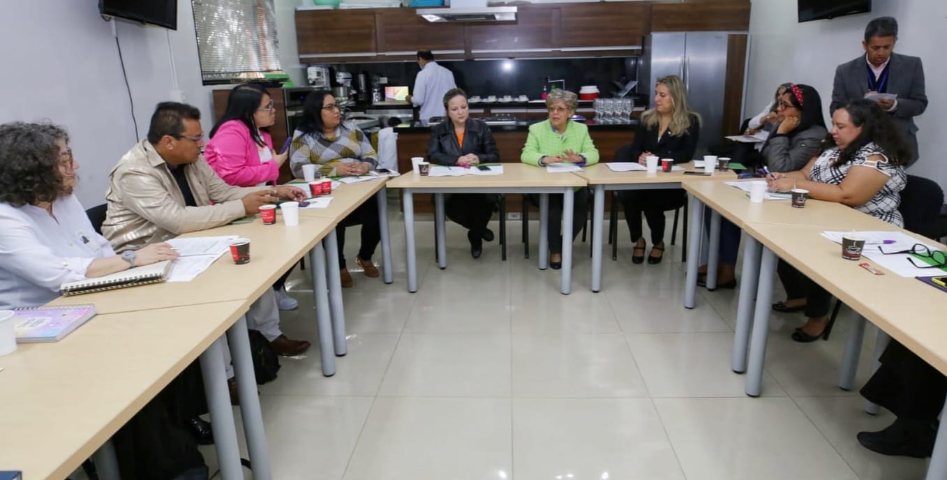Gobierno de Panamá reconoce el trabajo del ICBF Gobierno de Panamá reconoce el trabajo del ICBF