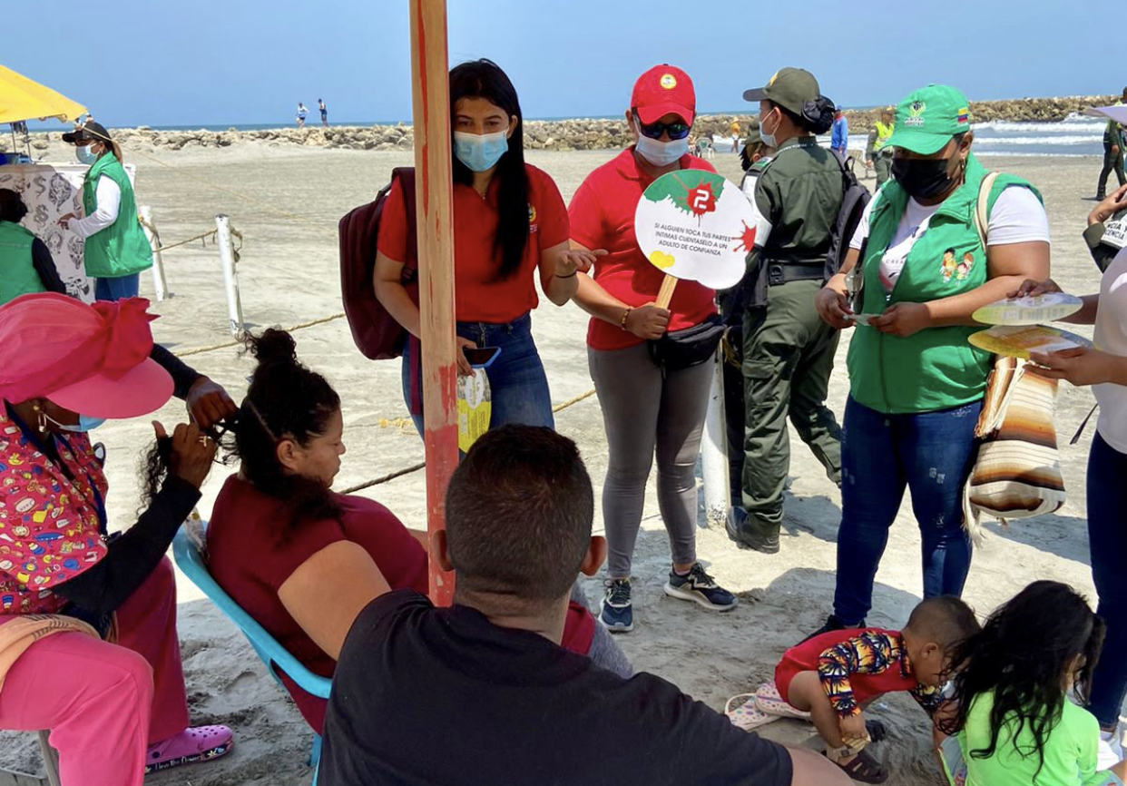 ICBF realiza jornadas de prevención de explotación sexual de niñas en playas de Cartagena ICBF realiza jornadas de prevención de explotación sexual de niñas en playas de Cartagena