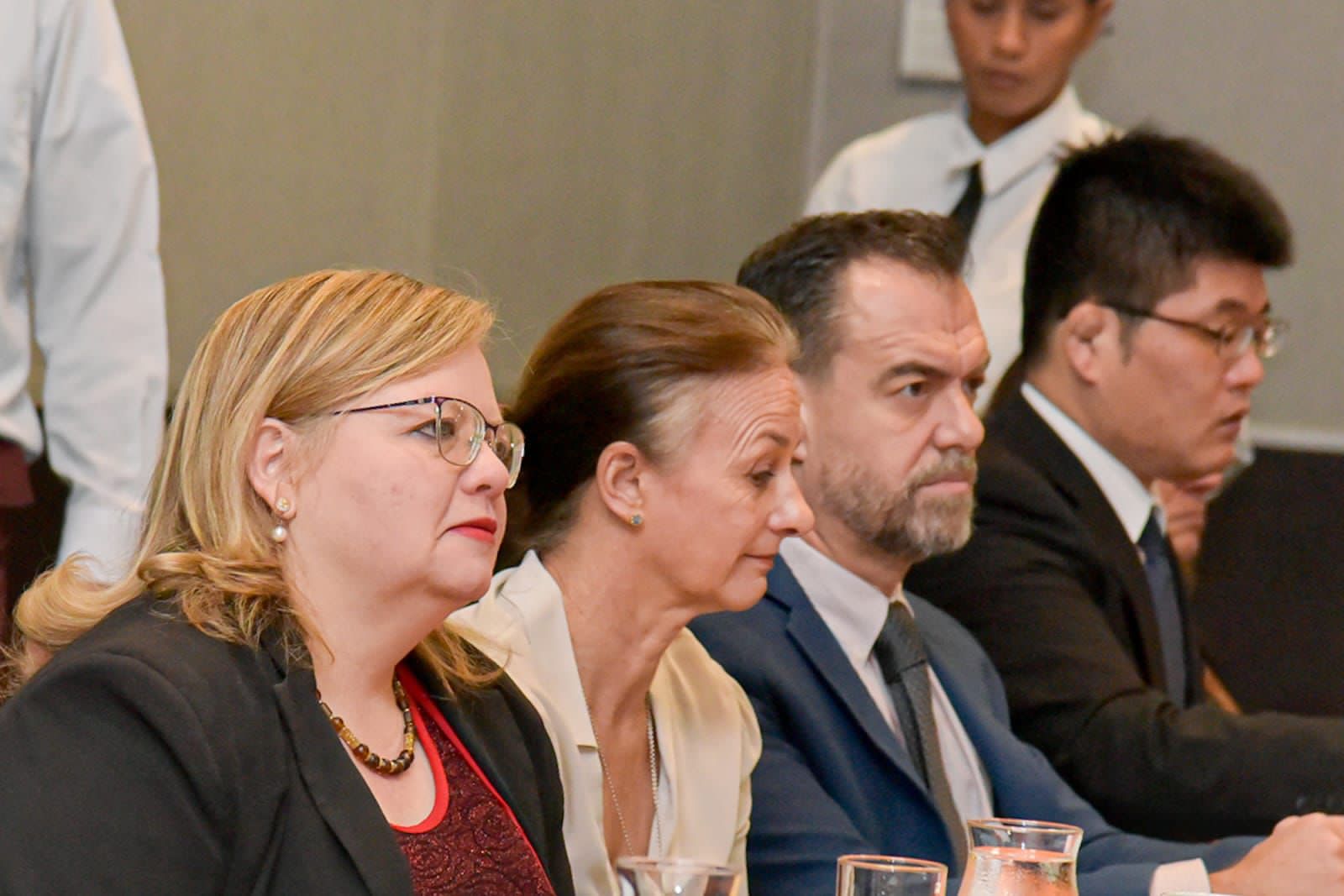ICBF Y UNICEF lanzan estudio sobre reclutamiento de niñas, niños y adolescentes en Colombia: se requieren acciones urgentes para su prevención y protección ICBF Y UNICEF lanzan estudio sobre reclutamiento de niñas, niños y adolescentes en Colombia: se requieren acciones urgentes para su prevención y protección