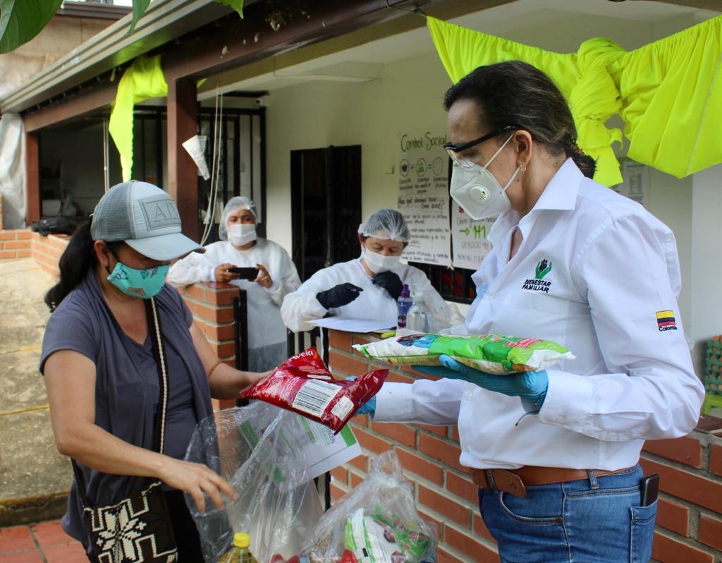 ICBF entregó más de 500.000 canastas alimentarias en 2020 a la primera infancia de Santander ICBF entregó más de 500.000 canastas alimentarias en 2020 a la primera infancia de Santander