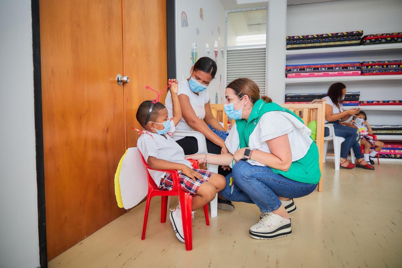 Directora ICBF entrega dos Centros de Desarrollo Infantil para la primera infancia de Bolívar