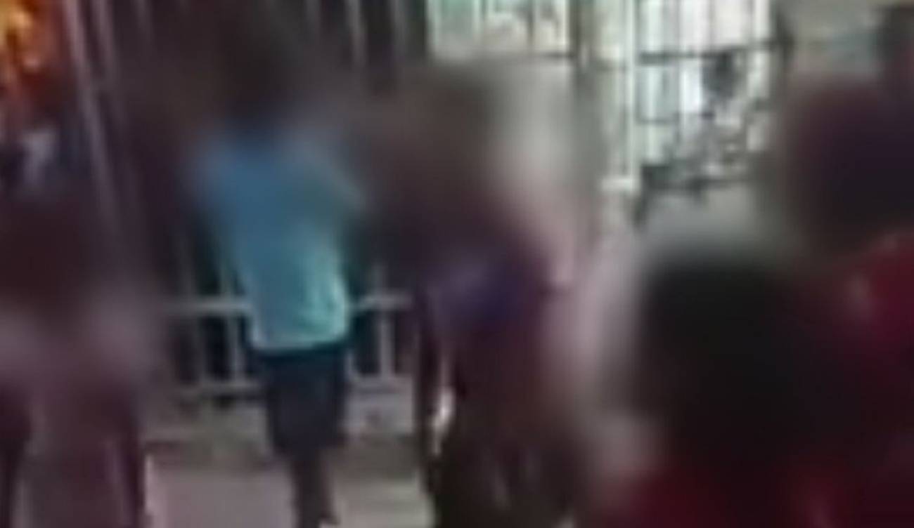 Fiscalía abrió indagación por caso de niños tomando licor en Cartagena Fiscalía abrió indagación por caso de niños tomando licor en Cartagena