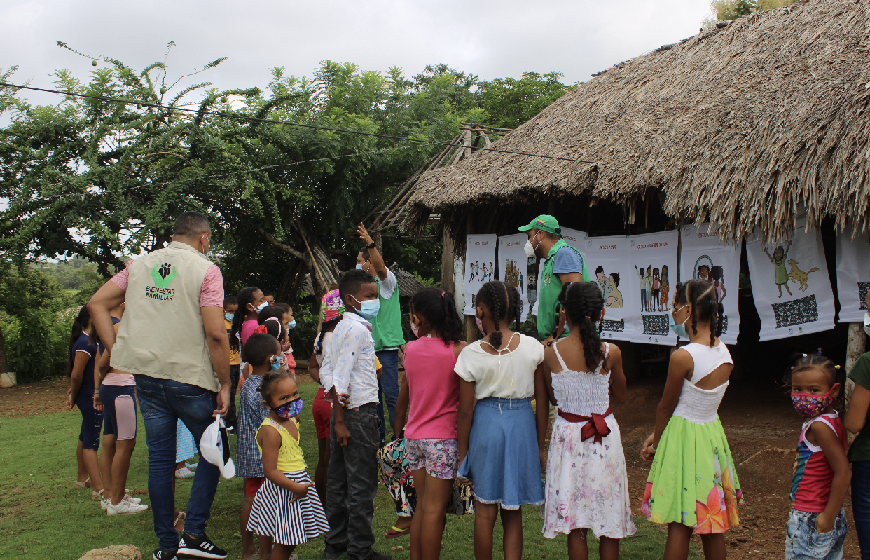 Unidades Móviles del ICBF atienden a familias en zona rural de Puerto Escondido, Córdoba