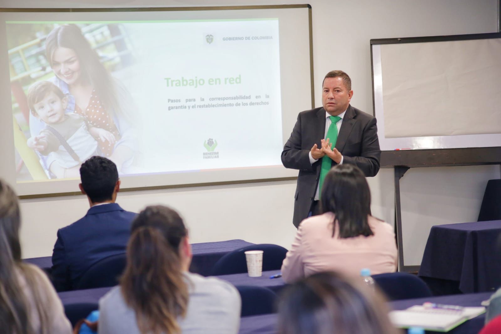 Autoridades administrativas unifican criterios para garantizar derechos a niños y adolescentes en Cundinamarca Autoridades administrativas unifican criterios para garantizar derechos a niños y adolescentes en Cundinamarca