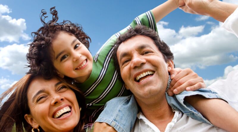 La familia debe consolidarse y brindar a sus niños el cariño, protección, educación, el amor y enseñanzas dijo Concepción Baracaldo, Directora General del ICBF. La familia debe consolidarse y brindar a sus niños el cariño, protección, educación, el amor y enseñanzas dijo Concepción Baracaldo, Directora General del ICBF.