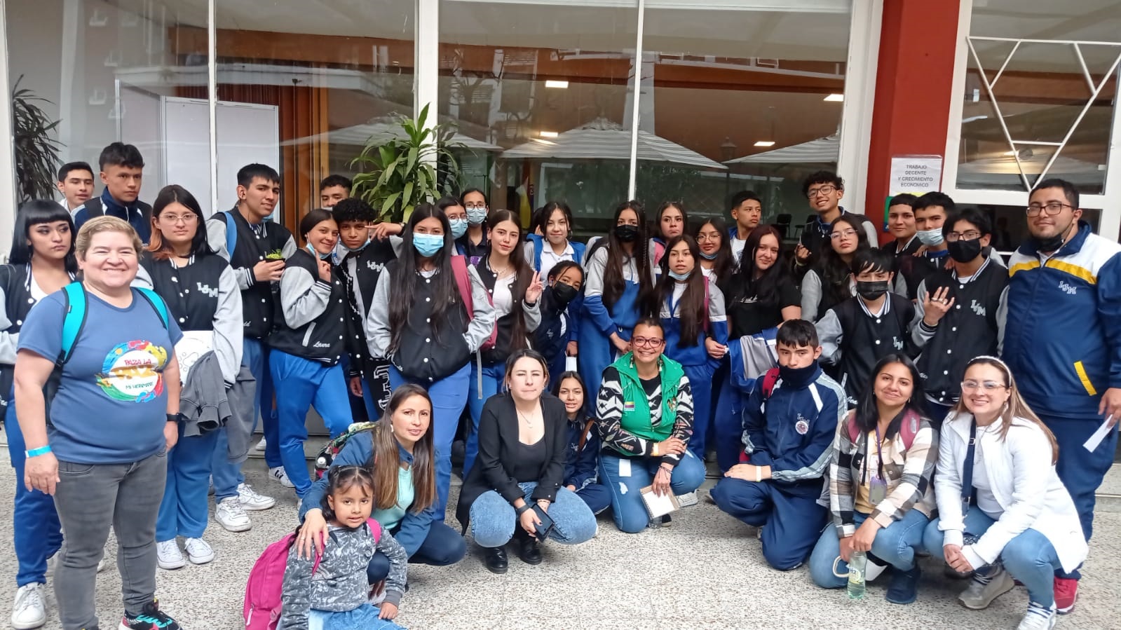 ICBF fortalece liderazgo de adolescentes y jóvenes en Bogotá ICBF fortalece liderazgo de adolescentes y jóvenes en Bogotá