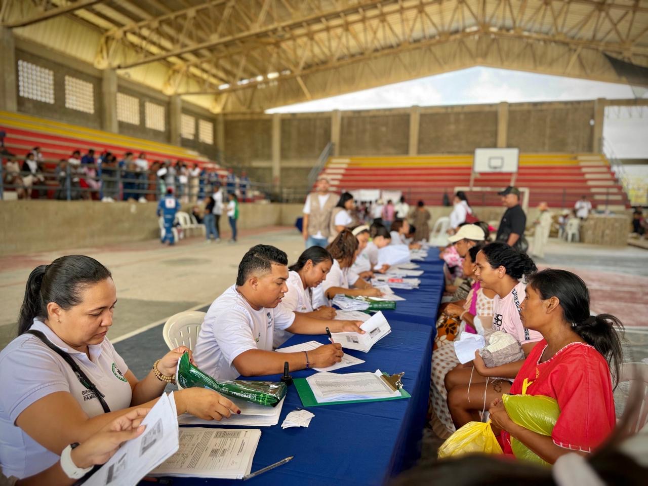 Más de 3.200 familias atendidas por Bienestar Familiar en La Guajira reciben alimentos en el marco de «Hambre Cero»