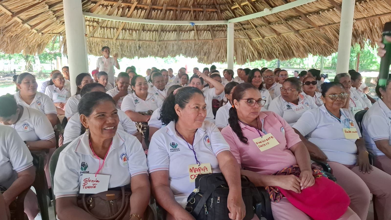 En Bienestar Familiar celebramos el cuidado: madres y padres comunitarios, el corazón de la protección en Colombia