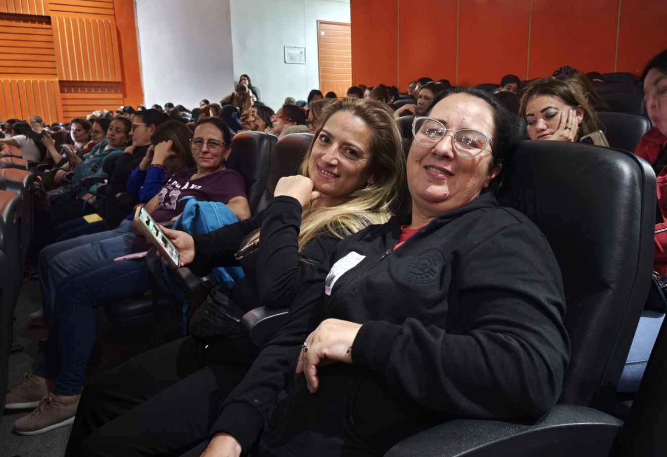 En el Gobierno del Cambio más de 2.200 madres comunitarias fortalecen sus competencias digitales