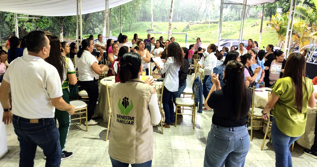 ICBF reconoce la labor de madres comunitarias y sustitutas en Caquetá
