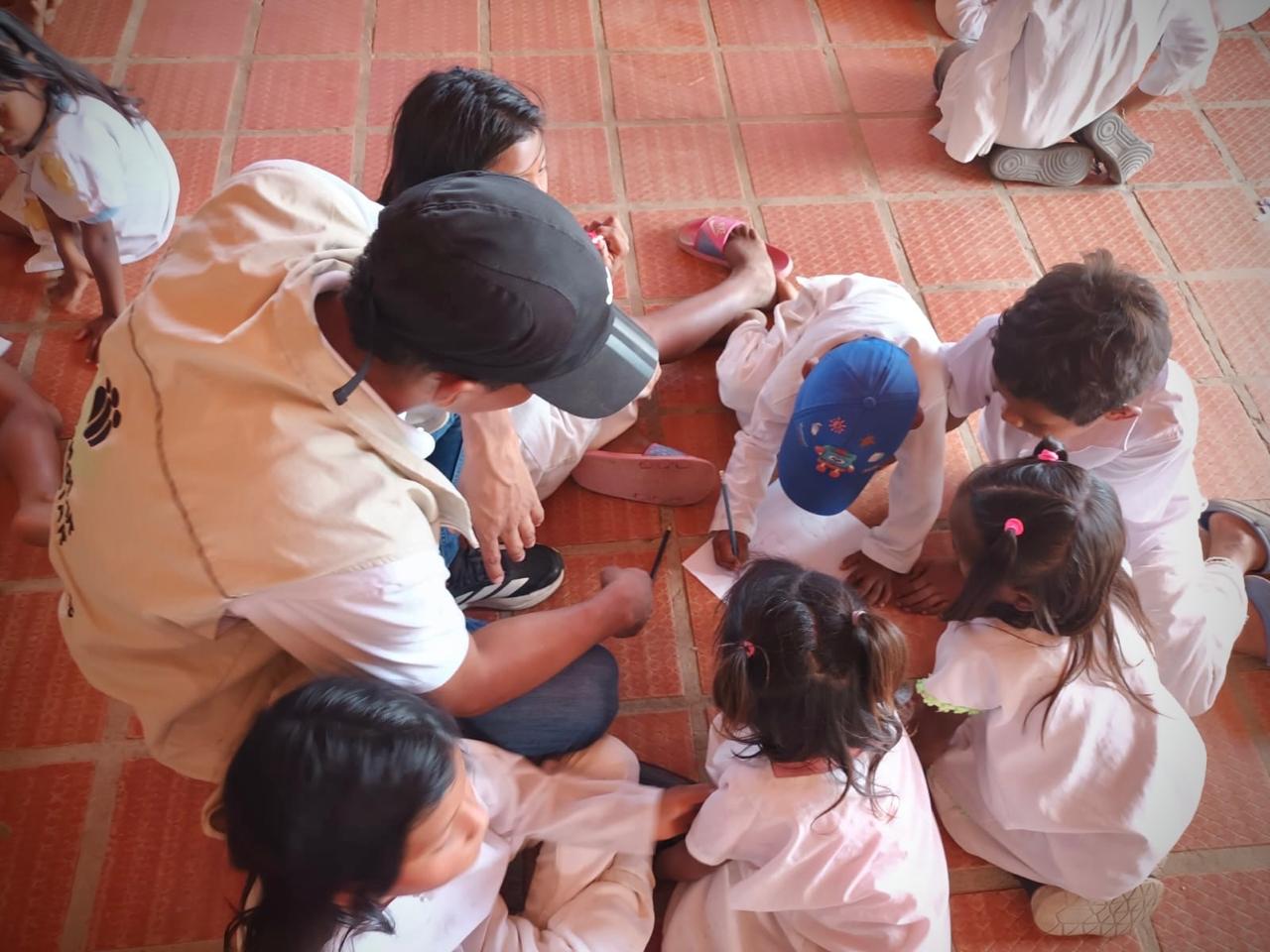 Niñez wiwa construye caminos de paz y esperanza junto al Bienestar Familiar en La Guajira