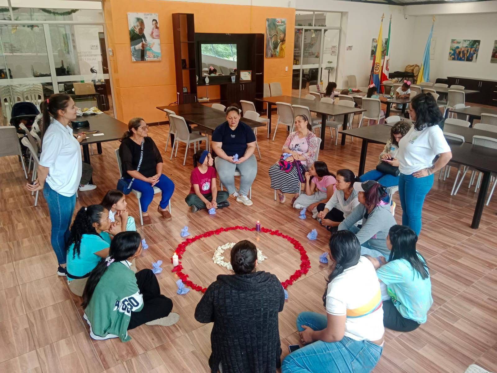 Bienestar Familiar fortalece la atención comunitaria con la Iniciativa «Círculo de Mujeres» desde las Unidades Móviles