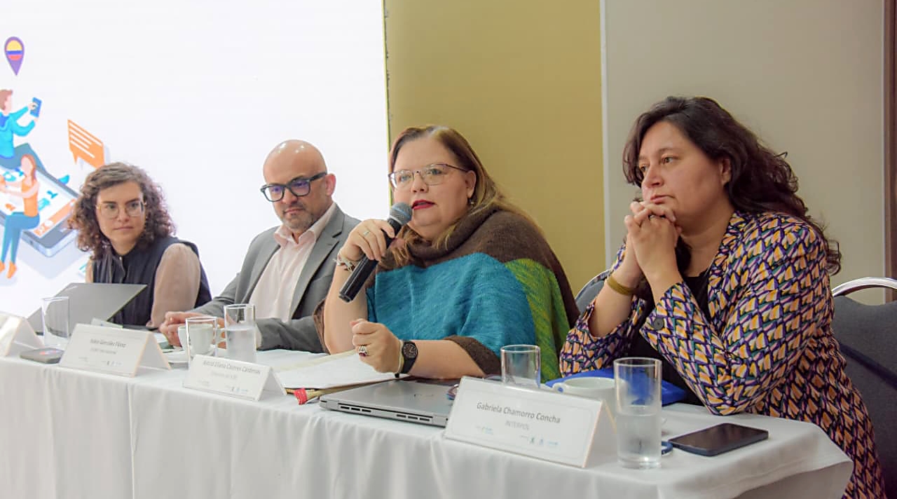 Directora de Bienestar Familiar advierte sobre cómo las plataformas y algoritmos facilitan la explotación de niñas, niños y adolescentes