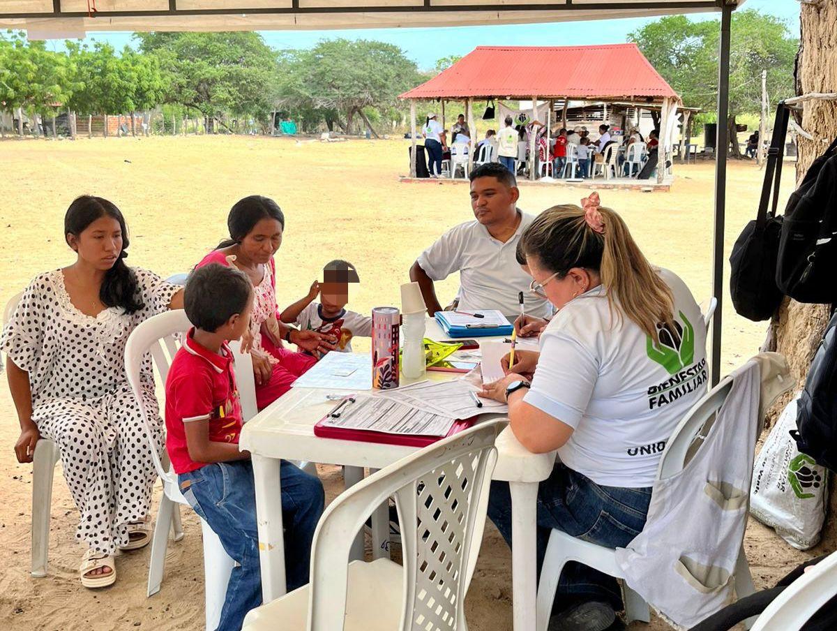 Bienestar Familiar acompañó a familias wayuu de La Guajira con acciones de acompañamiento psicosocial y nutricional en territorio