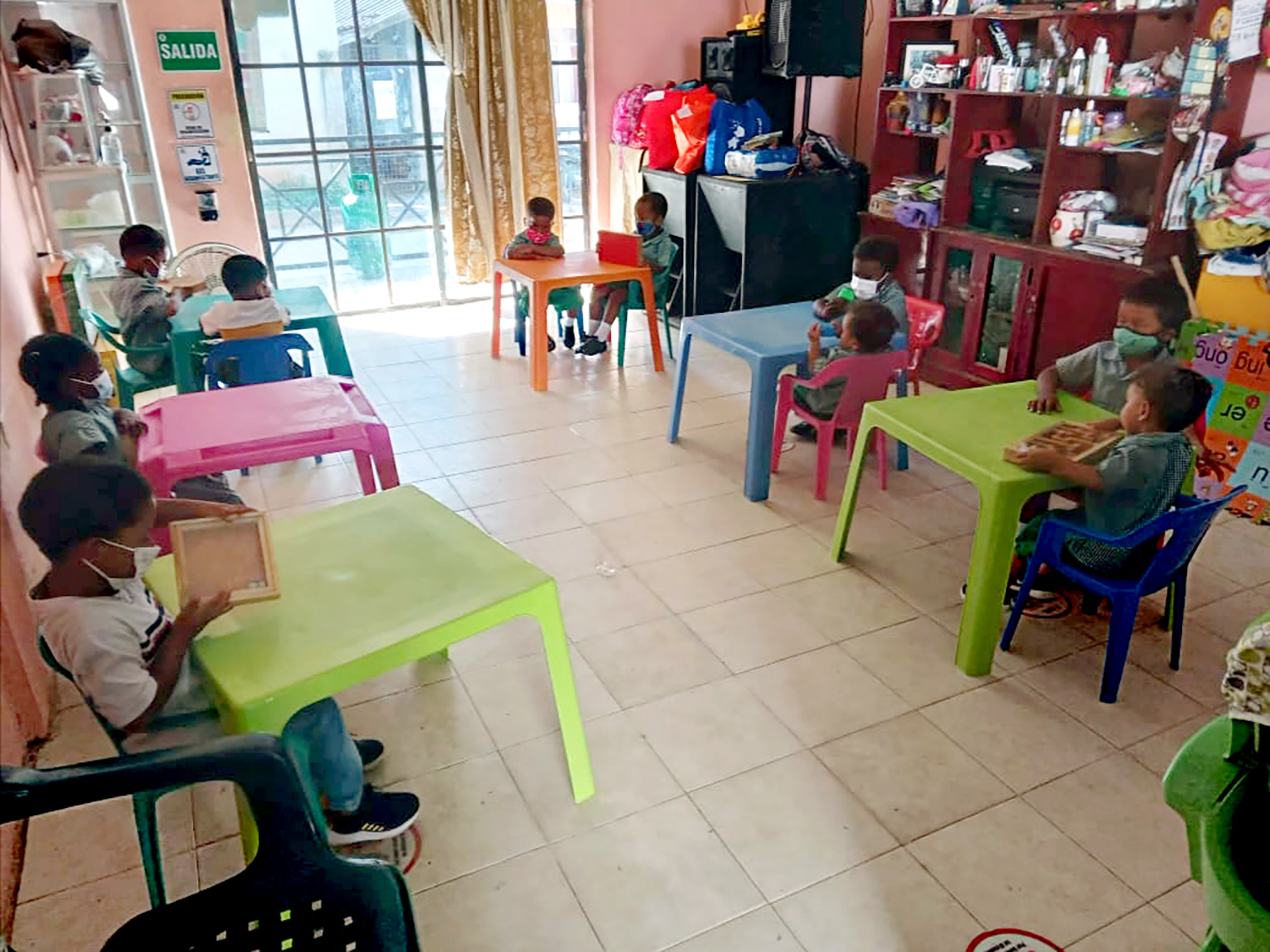 ICBF inició en San Andrés Islas la atención presencial para niños y niñas