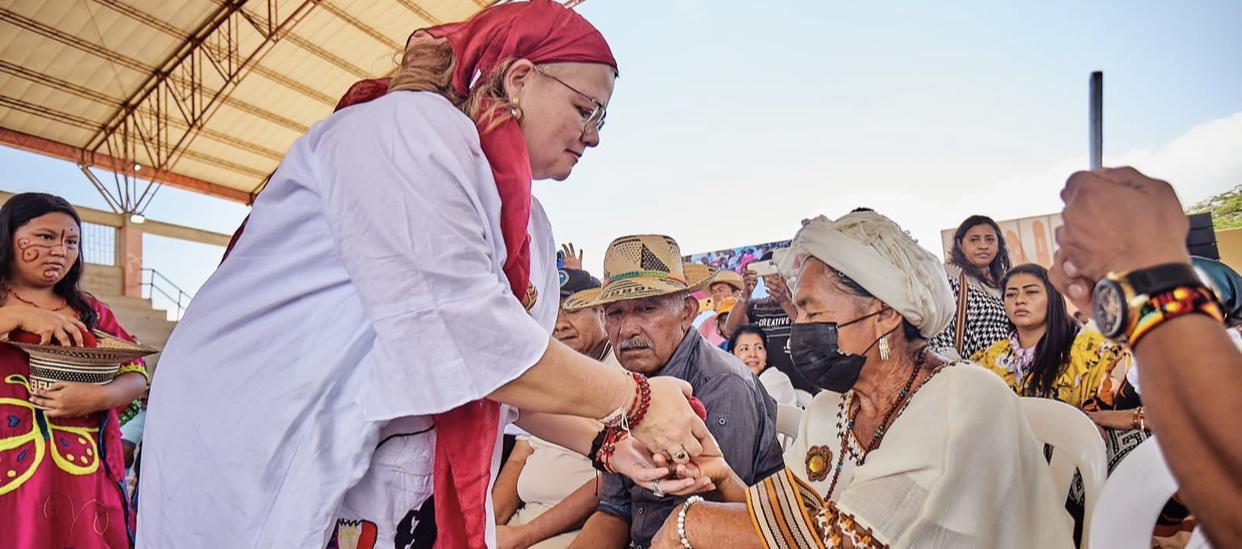 Directora del ICBF quiere "tejer un puente" entre el Gobierno y el pueblo Wayuú