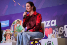 Crianza Amorosa + Juego, la apuesta de la primera dama y Gobierno por los niños, niñas y adolescentes Crianza Amorosa + Juego, la apuesta de la primera dama y Gobierno por los niños, niñas y adolescentes