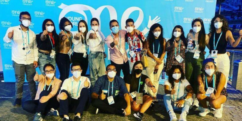 Directora del ICBF se reunió con jóvenes en Múnich-Alemania Directora del ICBF se reunió con jóvenes en Múnich-Alemania