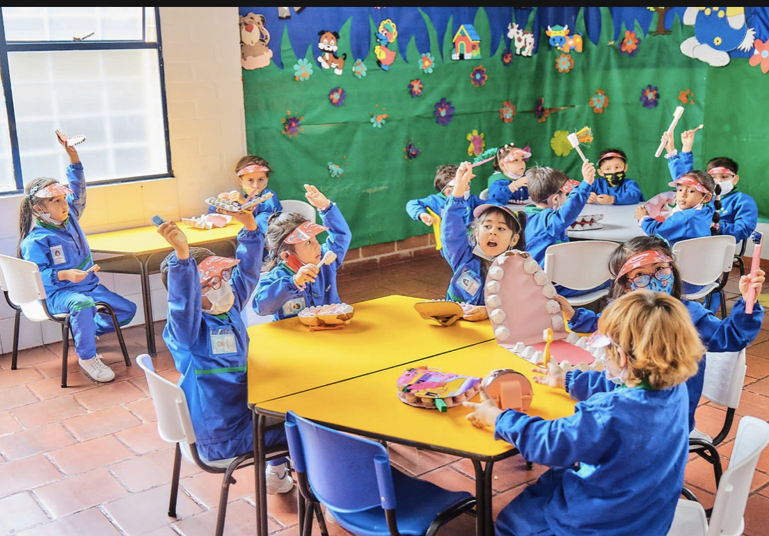 Primera infancia atendida por ICBF celebró el Día Nacional del Cepillado con el apoyo de Colgate