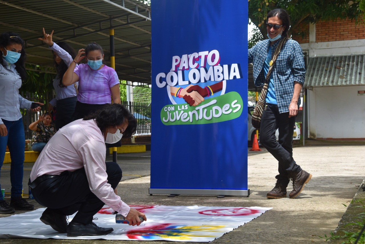 Pacto Colombia con las Juventudes: 164 mesas abiertas en 24 departamentos Pacto Colombia con las Juventudes: 164 mesas abiertas en 24 departamentos