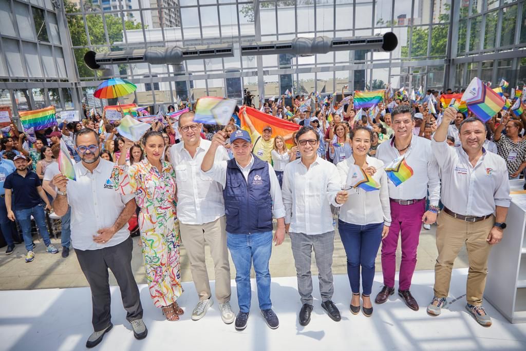 ICBF acoge hallazgos y recomendaciones del Informe Defensorial sobre los derechos de la población LGTBIQ+