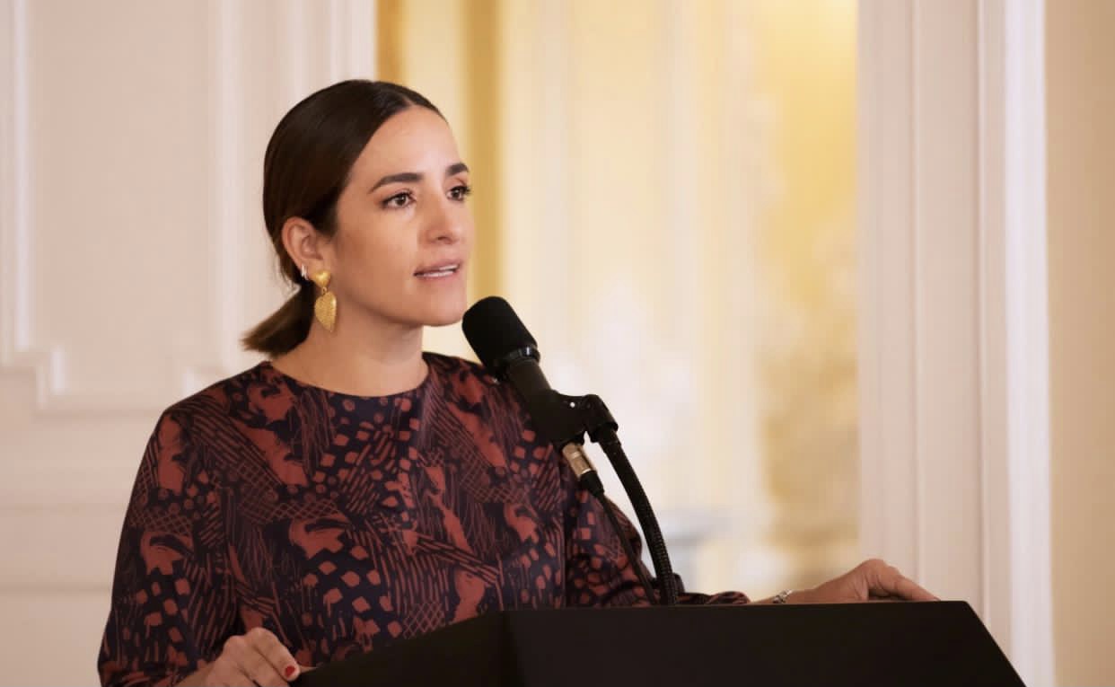 Directora del ICBF recibe el premio Polítika, Gestión y Liderazgo Directora del ICBF recibe el premio Polítika, Gestión y Liderazgo