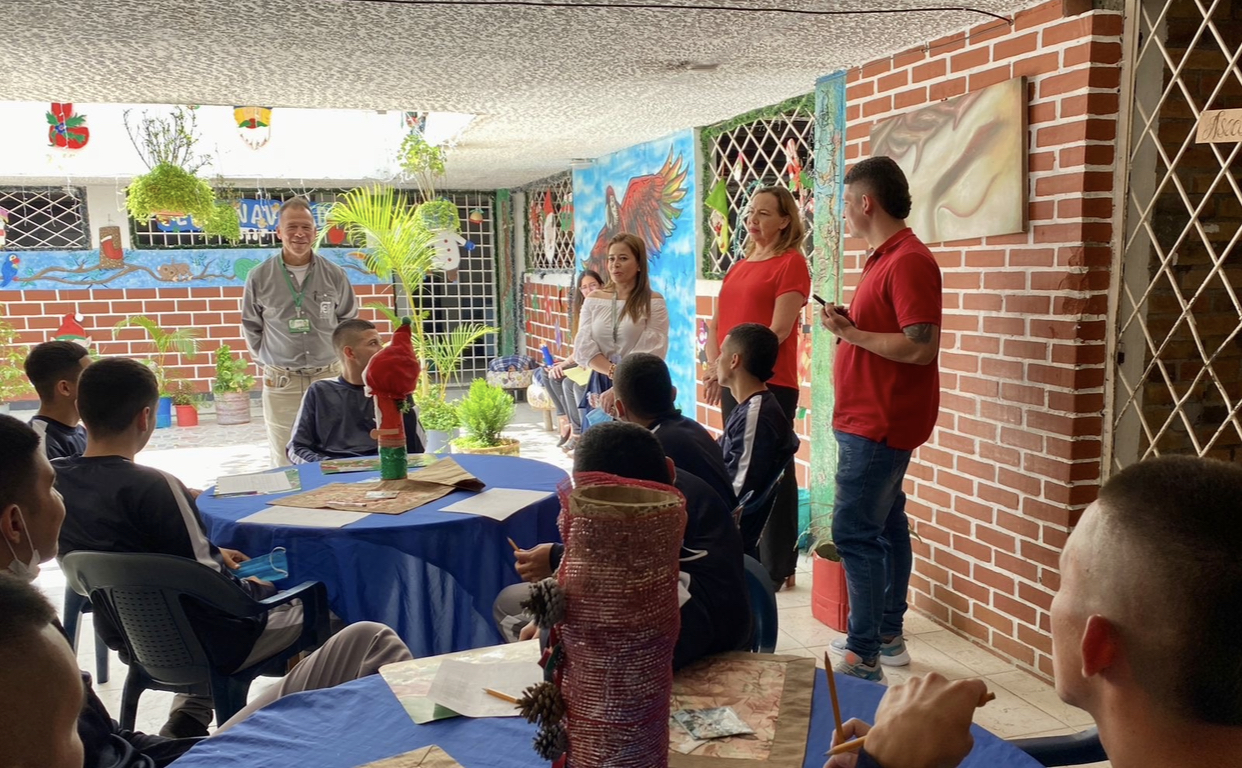 Adolescentes y jóvenes del Sistema de Responsabilidad Penal socializaron sus emprendimientos Adolescentes y jóvenes del Sistema de Responsabilidad Penal socializaron sus emprendimientos