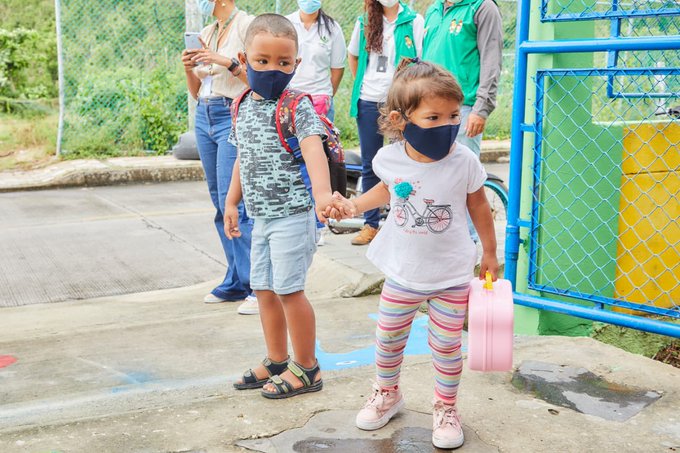 ICBF reabre Centro de Desarrollo Infantil en la isla de Providencia ICBF reabre Centro de Desarrollo Infantil en la isla de Providencia