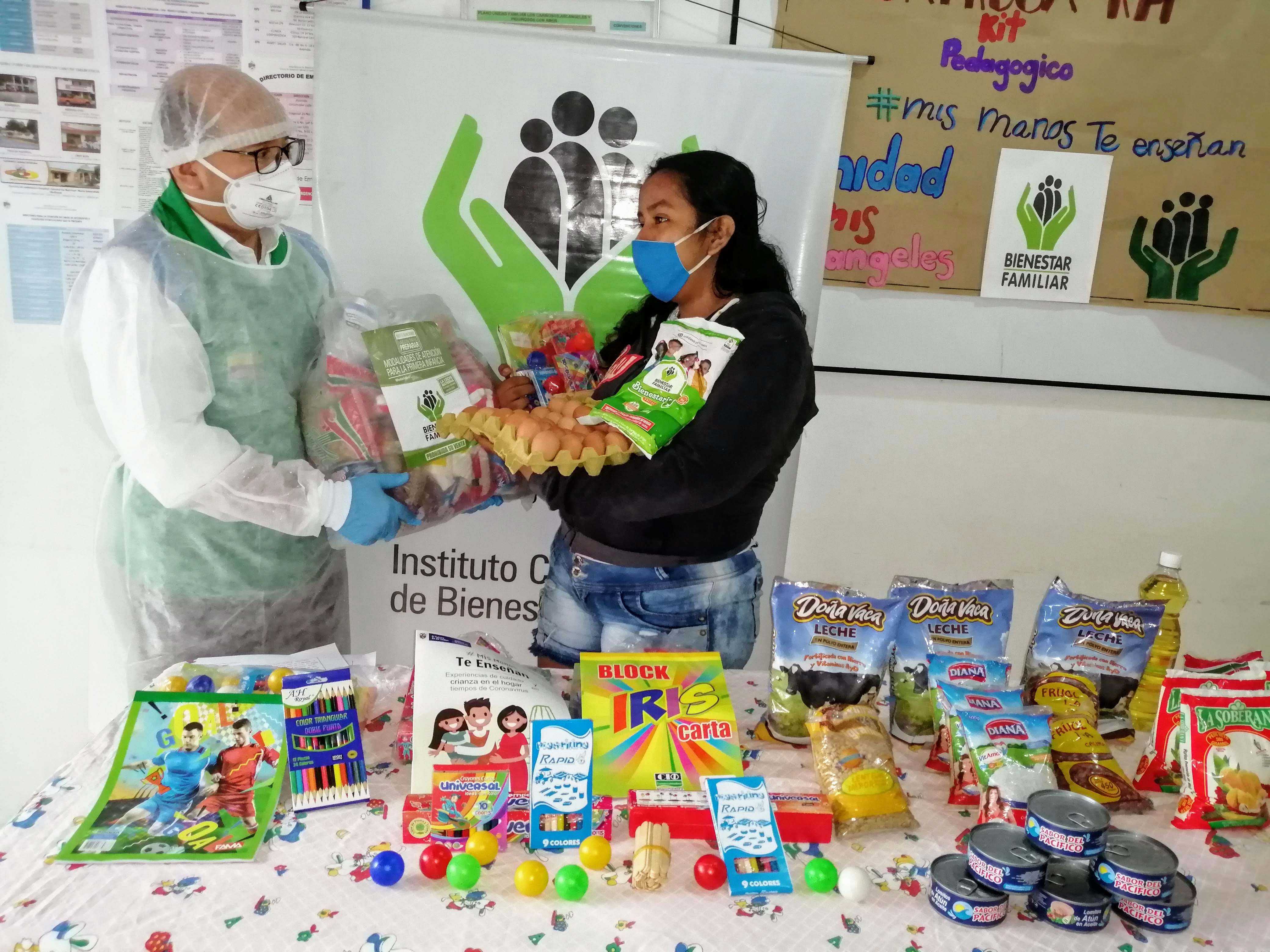 ICBF llegó a más de quince mil familias con canastas alimentarias en Caquetá ICBF llegó a más de quince mil familias con canastas alimentarias en Caquetá