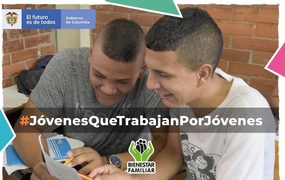 Jóvenes que trabajan por jóvenes