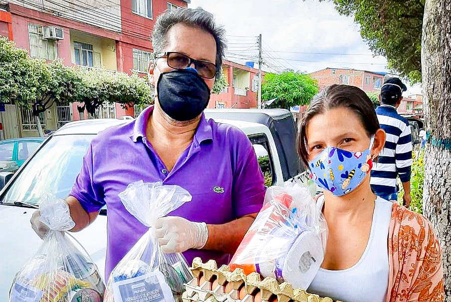 ICBF llega con más canastas nutricionales y kits pedagógicos a los hogares en Santander ICBF llega con más canastas nutricionales y kits pedagógicos a los hogares en Santander