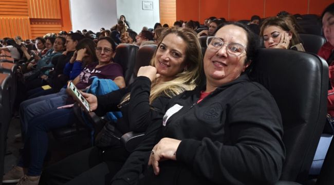 En el Gobierno del Cambio más de 2.200 madres comunitarias fortalecen sus competencias digitales