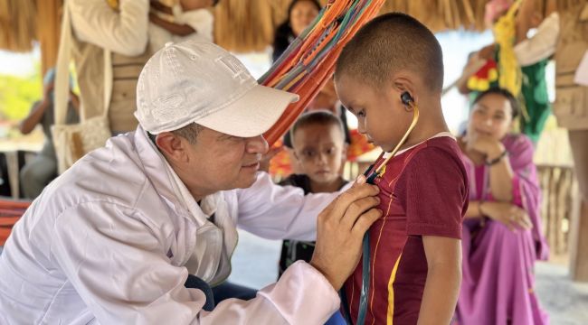Madres adolescentes son atendidas para reducir los fallecimientos de la niñez por desnutrición asociados a embarazos en menores de edad