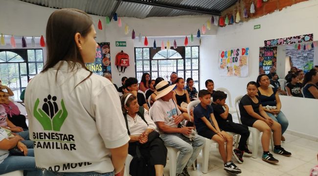 Con danza folclórica, Unidades Móviles fortalecen entornos de paz y reconciliación para la niñez y la juventud en Cachipay