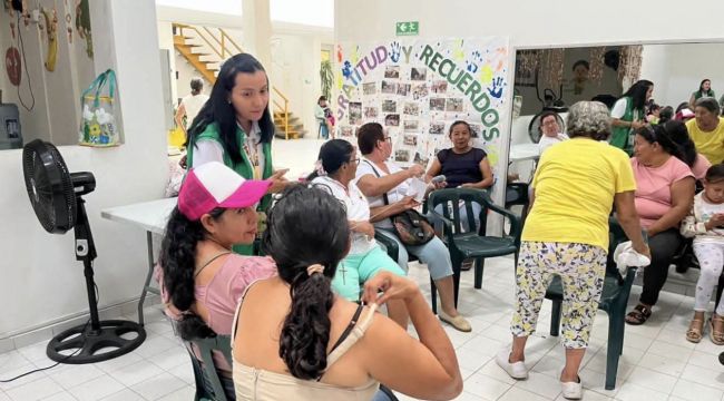 Familias de niñez con discapacidad reciben formación en autocuidado