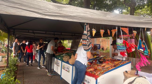 Mercado campesino fortalece las compras locales, el emprendimiento y las tradiciones de Norte de Santander