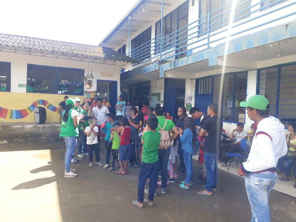 ICBF acompaña a familias víctimas de desplazamiento en Cauca ICBF acompaña a familias víctimas de desplazamiento en Cauca