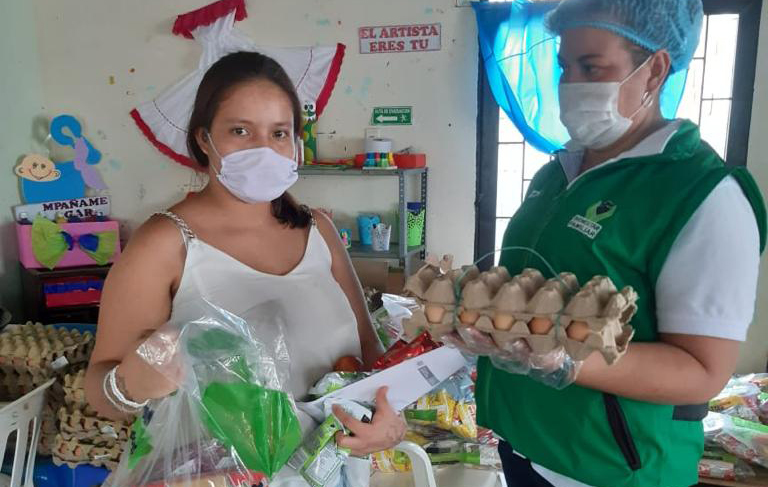 Con recorridos puerta a puerta, el ICBF finalizó entrega de 39.108 canastas nutricionales reforzadas en Tolima Con recorridos puerta a puerta, el ICBF finalizó entrega de 39.108 canastas nutricionales reforzadas en Tolima