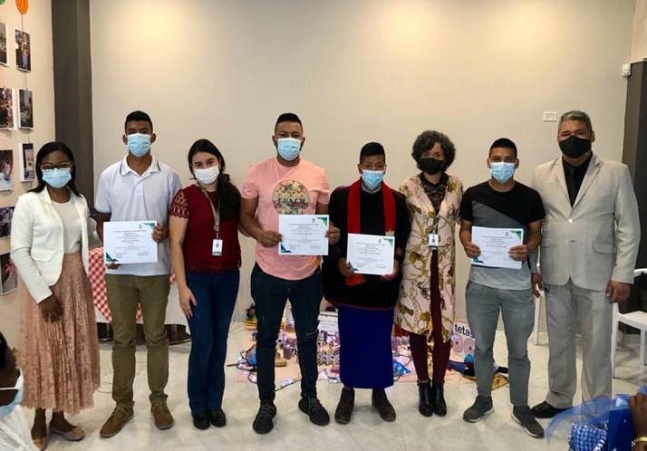 Madres y padres comunitarios en Cauca se graduaron como técnicos en primera infancia Madres y padres comunitarios en Cauca se graduaron como técnicos en primera infancia
